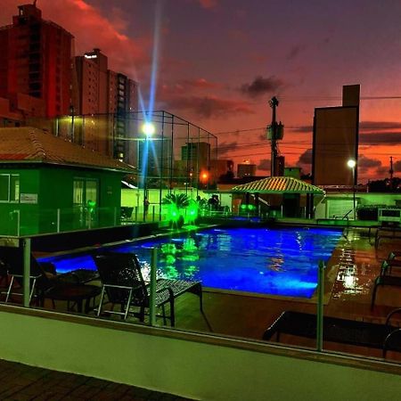 Liara Picarras: Praia, Beto Carrero E Muito Mais Bagian luar foto