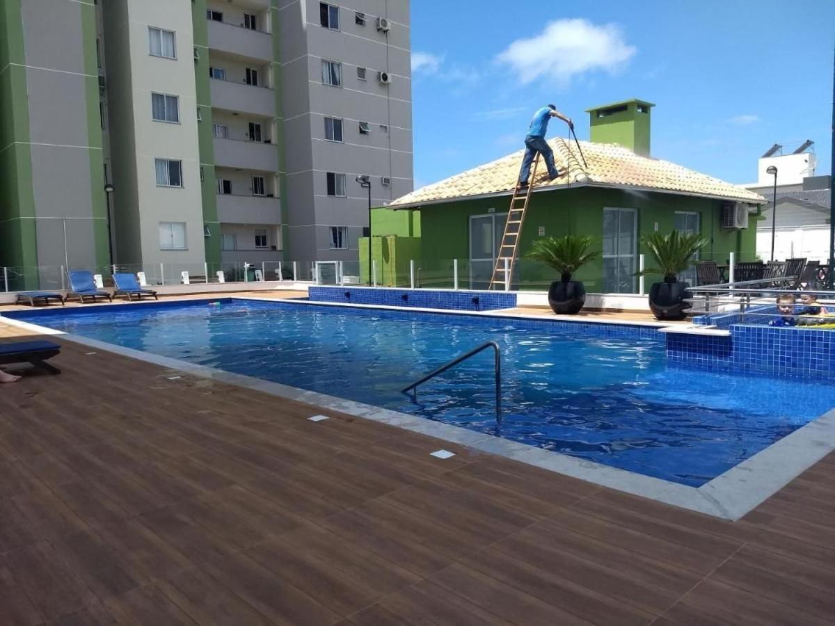 Liara Picarras: Praia, Beto Carrero E Muito Mais Bagian luar foto