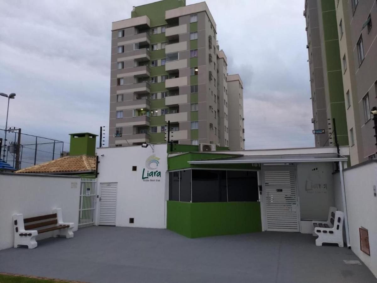 Liara Picarras: Praia, Beto Carrero E Muito Mais Bagian luar foto